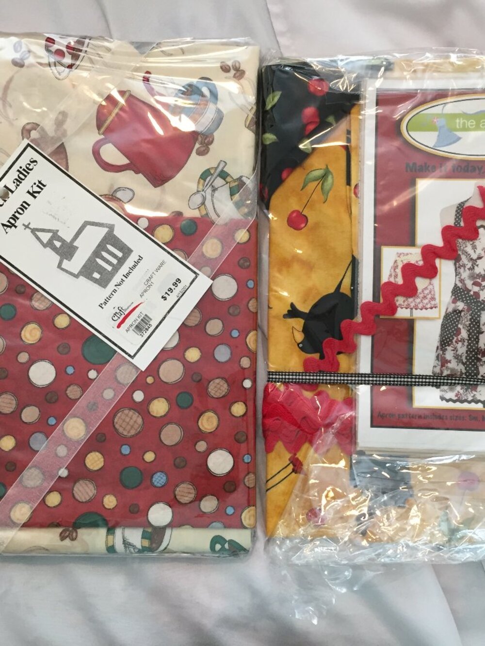 2 Vintage Apron Sewing Project Kits Church Ladies, The Apron Lady DIY Craft New